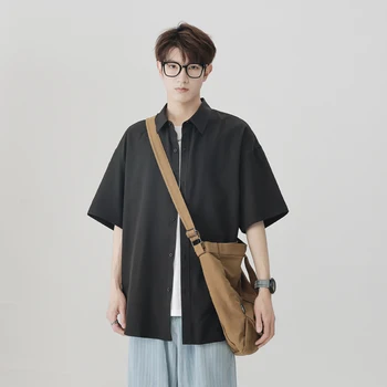 Весенне-летняя мужская рубашка с коротким рукавом, японская однотонная повседневная рубашка с коротким рукавом, модный мужской топ с коротким рукавом в гонконгском стиле