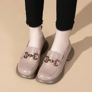 2023 Новые женские весенне-осенние маленькие кожаные туфли на толстой подошве, обувь для больших мам, мягкая подошва